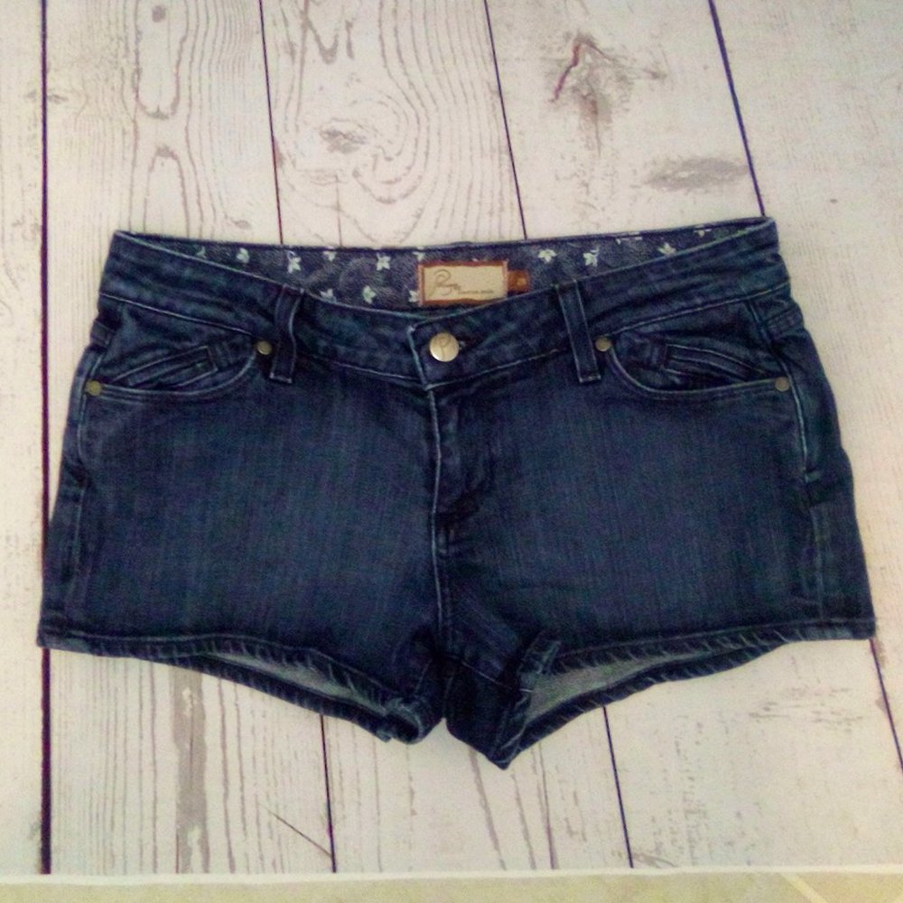 PAIGE DENIM SIZE 28